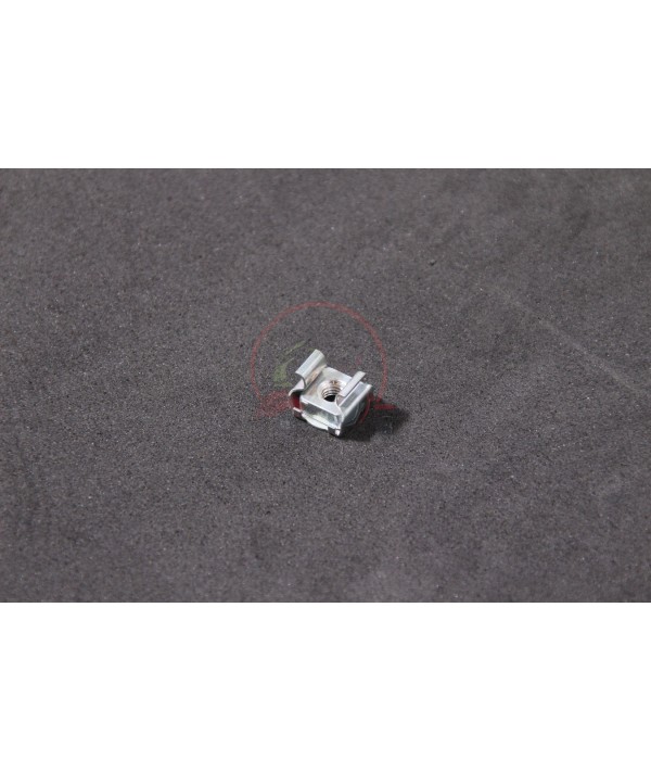 Clip fissaggio frecce anteriori M4 Vespa PK S, XL, FL, XL2